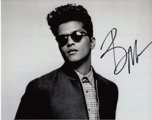 Bruno Mars Sign